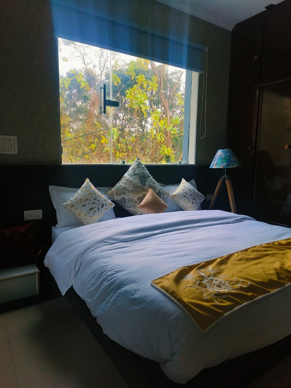 Midwood Bridge Hotel Dehradun