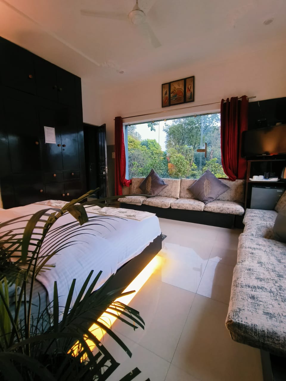 Midwood Bridge Dehradun accommodation