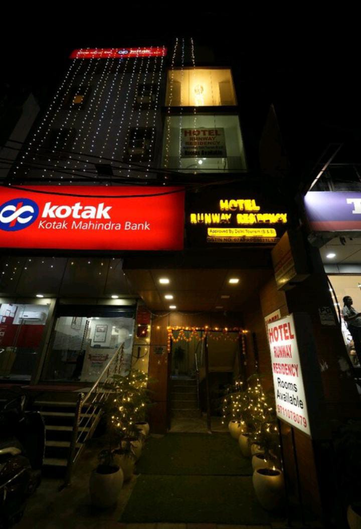 Runway Residency Hotel Pitampura Delhi