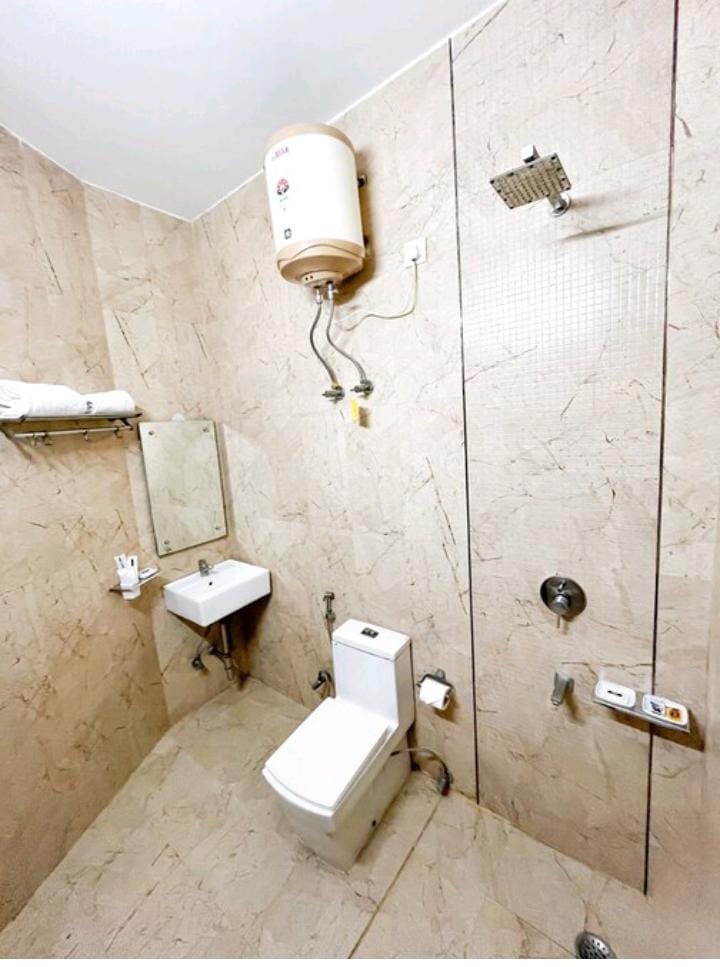 Runway Residency accommodation Delhi