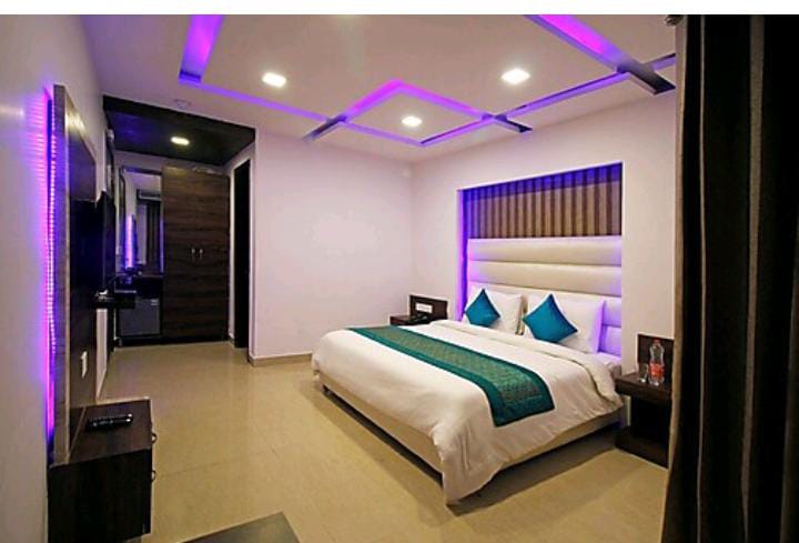 Park Residency accommodation in Pitampura